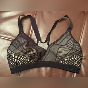 Lululemon Women’s Black Awake Lace Bra Size 34 DD